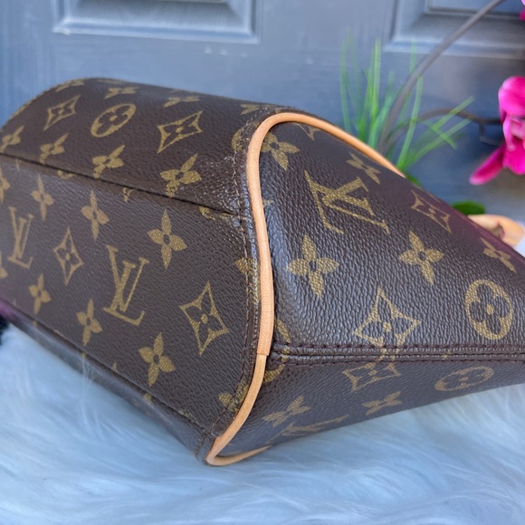 ❌❌SOLD ❌❌LOUIS VUITTON Handbag - Picture 14 of 17